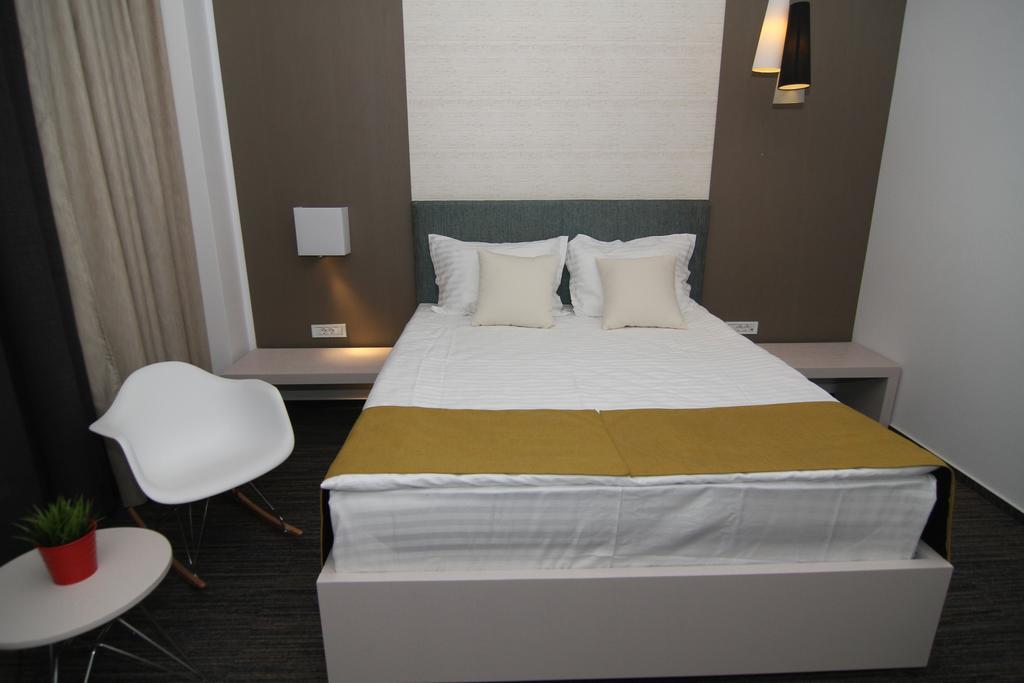 Hotel On Plonge Junior Mamaia Rum bild